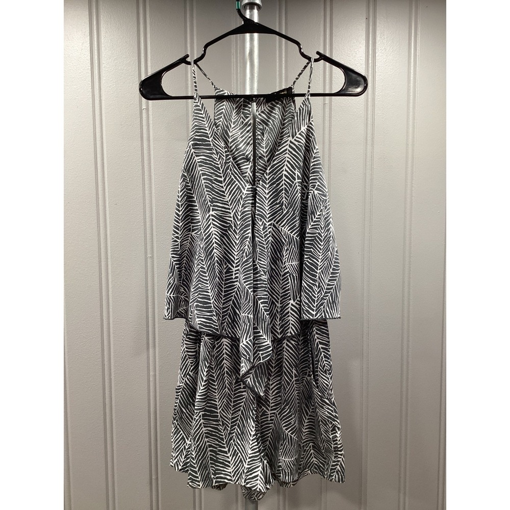 KLD Signature Womens Black White Leaf Print Popover Romper Size M Medium Summer - Picture 2 of 4